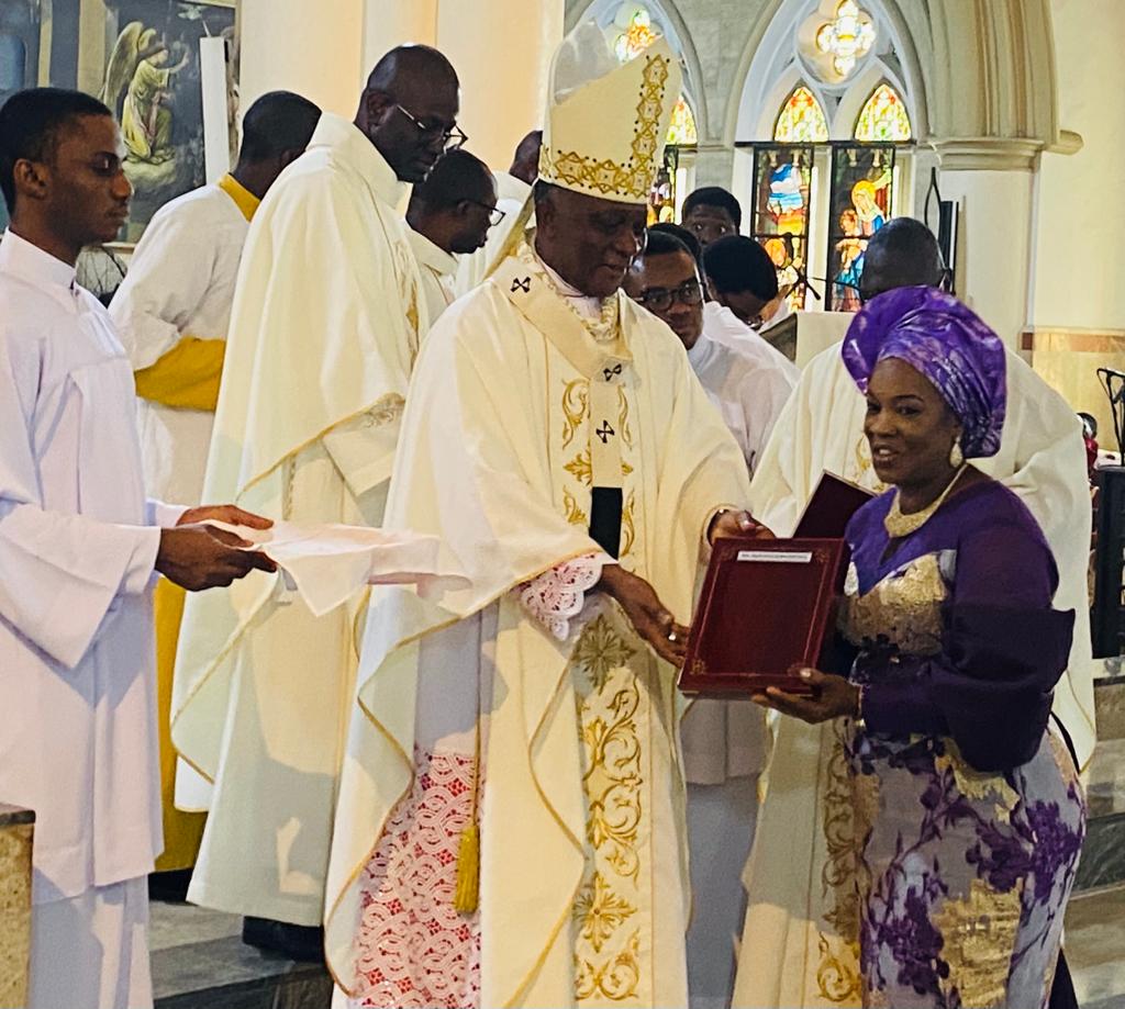 Archdiocesan Award of St. Thomas More, vested on Mrs. Helen Irabor-Esezobor, FCA